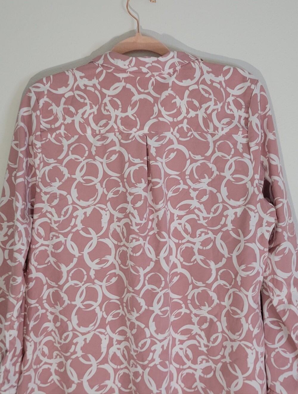 Notation Women Size L Pink and White Circle Print Button-Up Blouse - Picture 4 of 9